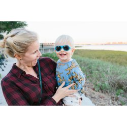 Feelin' Sneaky, Polarized, age 0-2