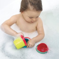 Spande legest til badet 